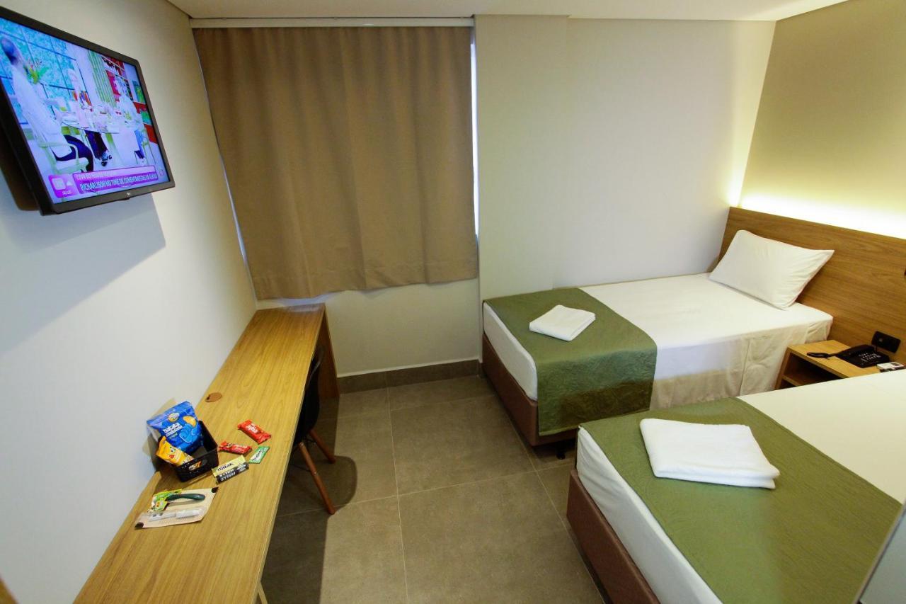 Neo Park Hotel マリンガ エクステリア 写真